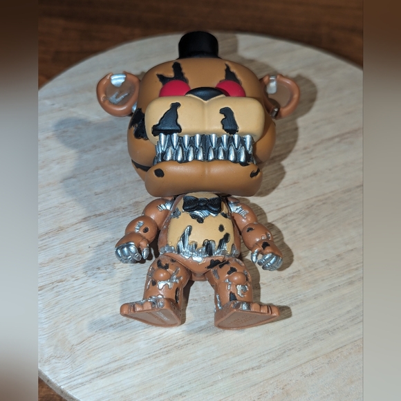 Funko Pop Five Nights at Freddy’s Nightmare Freddy 2016 - Picture 6 of 8